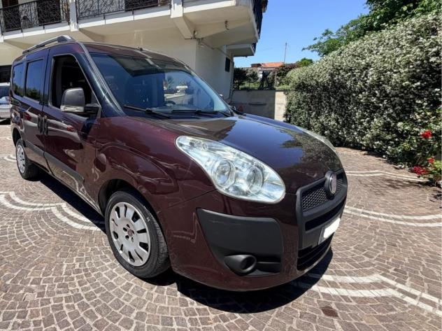 FIAT Doblò 1.4 T-Jet 7 posti Natural Power Emotion - Foto 3