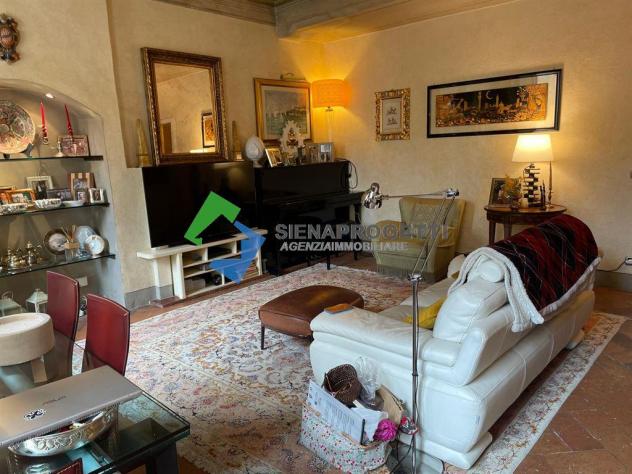 Prestigioso appartamento finemente ristrutturato nel Centro storico di Siena. - Foto 10