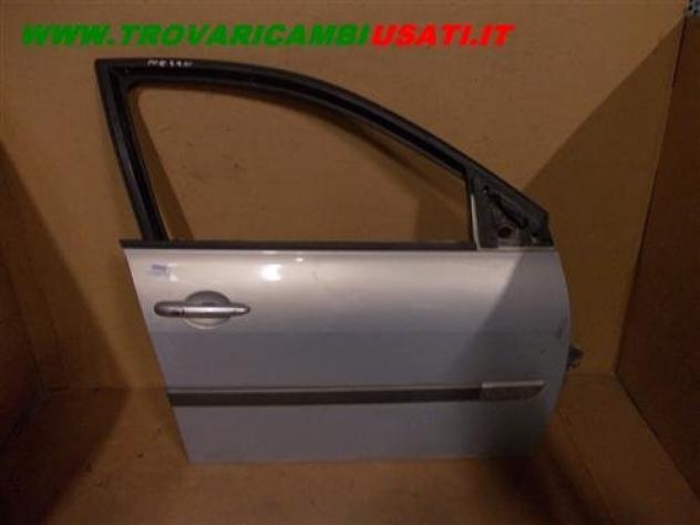 PORTA ANT.D. ARGENTO RENAULT MEGANE (C84/B84) 3p / 5p  Carrozzeria  Lamierati esterni  Porte  Porta ant. dx. RENAULT - MEGANE 3p / 5p - 01-02-2006 - 0
