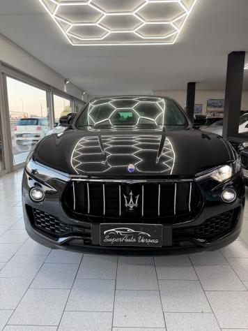 Maserati Levante V6 Diesel 275 CV AWD TETTO - Foto 2
