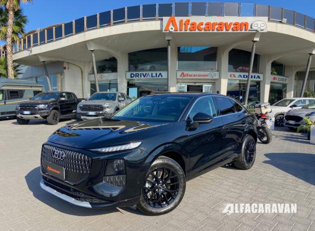 Audi Q3 Sportback 2.0 tdi Business Advanced 150cv s-tronic KM 0