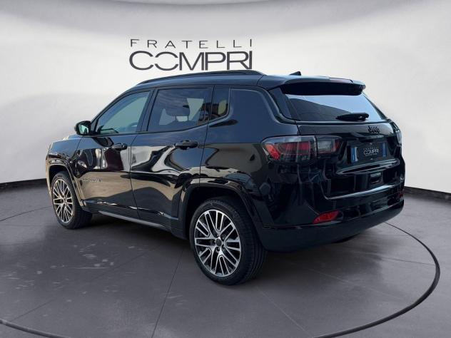 Jeep Compass e-Hybrid 1.5 Turbo MHEV T4 96kW Summit DDCT - Foto 3