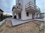 V005438 - VILLA ANGOLARE DI NUOVA COSTRUZIONE CON GIARDINO