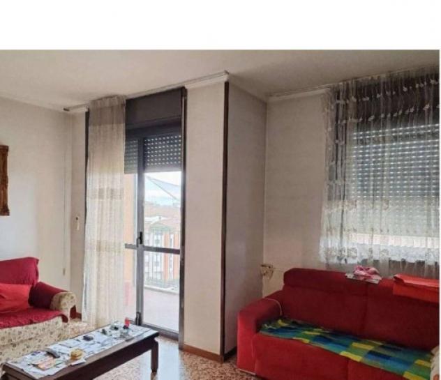 Immobile in asta di 135 m² con più di 5 locali e box auto in vendita a Novara - Foto 4