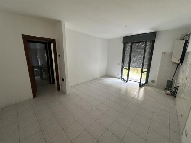 BILOCALE CON CORTILE A LECCO Belledo - Foto 6