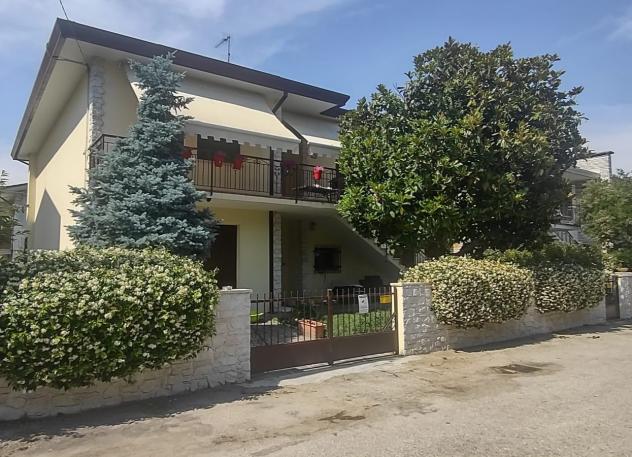 Bifamiliare in vendita a Rovigo