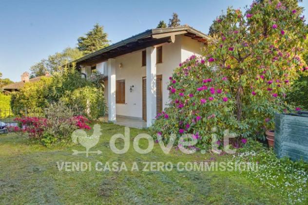 Villa di 350 m² con più di 5 locali e box auto in vendita a Varese - Foto 2