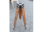Treppiedi vintage per arredamento