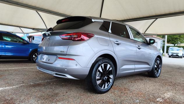 Opel Grandland Hybrid 1.6 225cv PHEV Business Elegance FWD - Foto 9