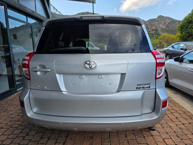 Toyota RAV4 Crossover 2.2 D-4D 150 CV Lounge 2wd - Foto 8