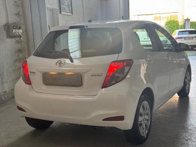 Toyota Yaris 1.0 5 porte Active - Foto 9