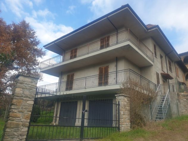 CASA CON DUE APPARTAMENTI CON INGRESSI INDIPENDENTI - Foto 9