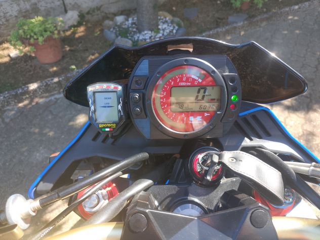 Kawasaki Z1000 - Foto 7