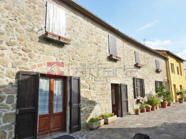 Rustico in vendita a Massa e Cozzile 380 mq Rif: 1024160