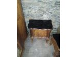 Comodino con piano specchiato