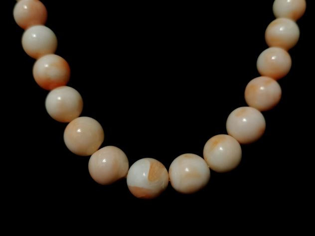 BELLISSIMA COLLANA SCALARE IN AUTENTICO CORALLO ROSA VARIEGATO. - Foto 5