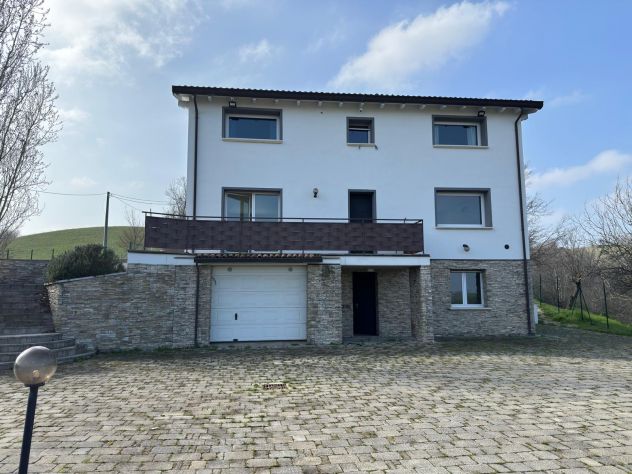 Villa indipendente con giardino di 33.000 mq a Salsomaggiore