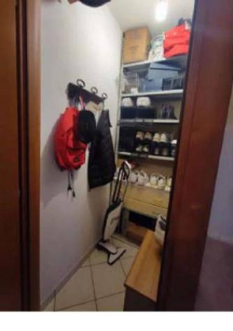 Immobile in asta di 100 m² con più di 5 locali e box auto in vendita a Vittoria - Foto 8