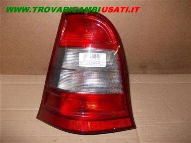 FANALE POST.S. ROSSO FUME ROSSO MERCEDES Classe A (W168)  Parti elettriche  Fanaleria  Fanali  Fanale post. sx. MERCEDES - Classe A - 01-05-2001 - 01-