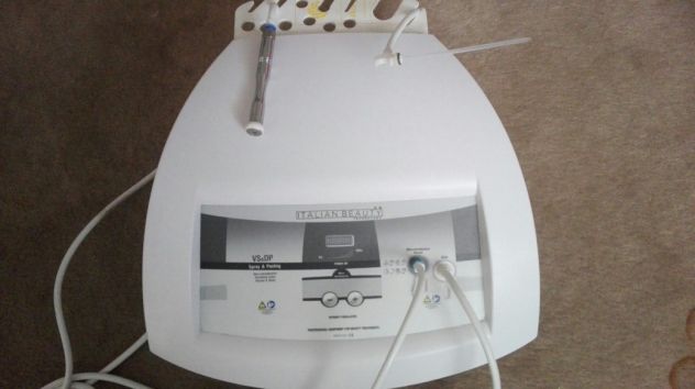 DERMOABRASIONE OVERLINE VAACUM SPRAY E DIAMOND PEELING USATA