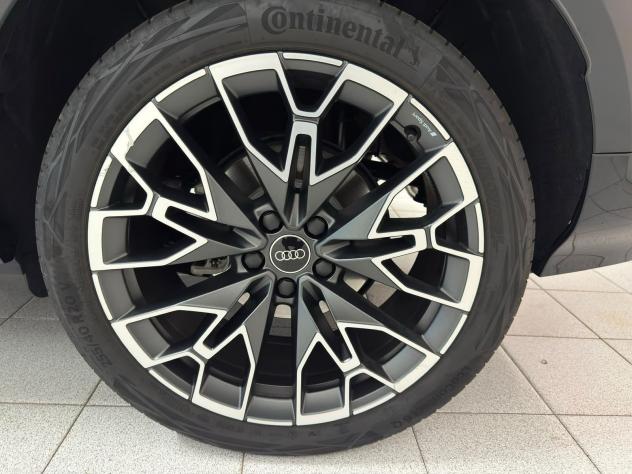 Audi Q3 TFSI 110 kW S tronic S Line Edition - Foto 9