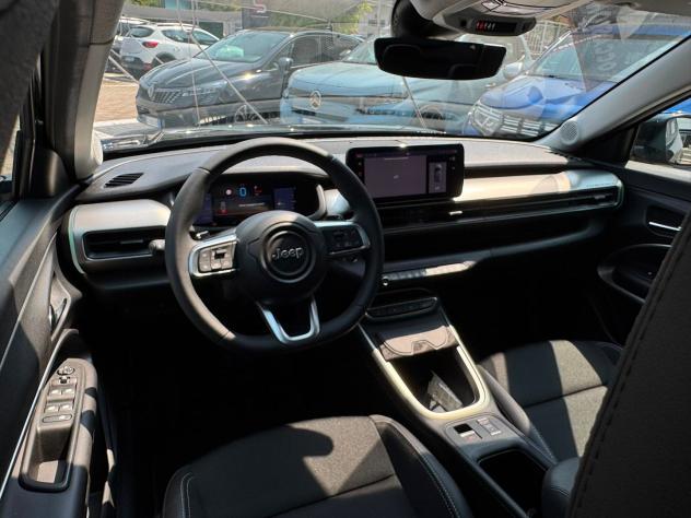 Jeep Avenger 1.2 turbo e-hybrid mhev Summit fwd 110cv edct6 - Foto 8