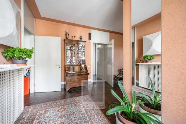 VILLA BIFAMILIARE CON PARCO DI 770 MQ IN CENTRO CALOLZIO - Foto 5