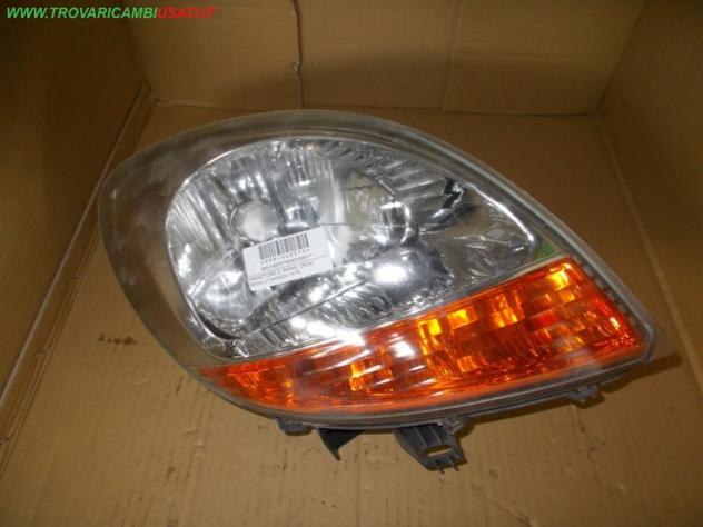 PROIETTORE D. PARAB. CROM. FRECCIA ARANCIO RENAULT KANGOO (K76)  Parti elettriche  Fanaleria  Proiettori  Proiettore ant. FIAT - CINQUECENTO - 01-04-1
