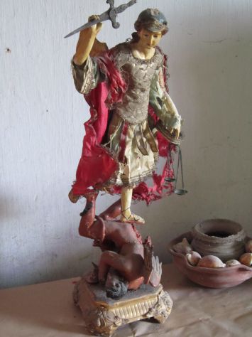 Statua ORIGINALE del 700 raffigurante S. Michele Arcangelo - Foto 2