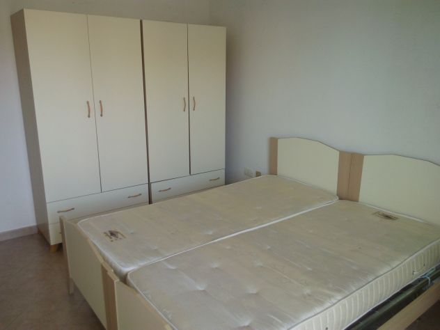 Affittasi SOLO STUDENTESSE stanza doppia uso singola - Lecce via di Vereto 290 €