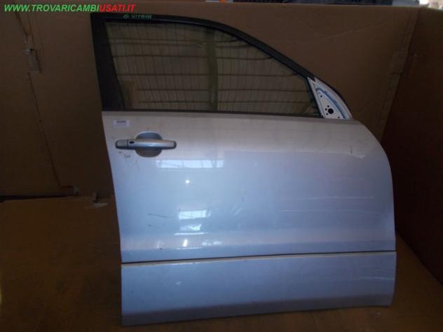 PORTA ANT.D. ARGENTO C/ALZ. SUZUKI GRAND VITARA (JB/JT)  Carrozzeria  Lamierati esterni  Porte  Porta ant. dx. SUZUKI - GRAND VITARA - 01-10-2005 - 01