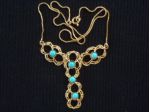 Collana con pietre turchese
