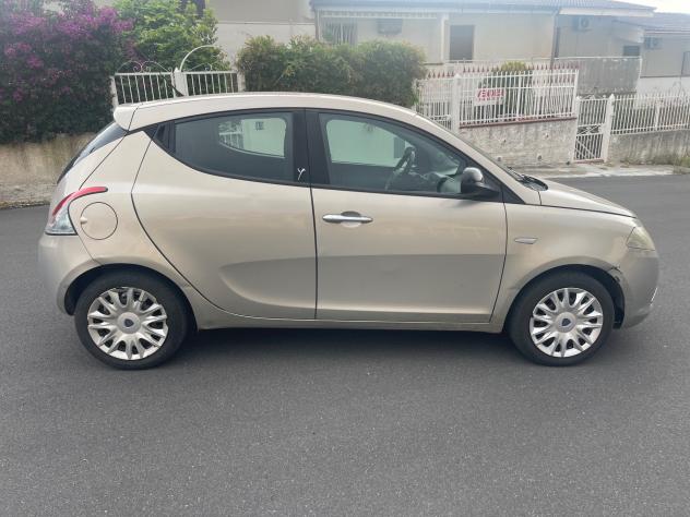 Lancia Ypsilon 1.3 MJT 16V 95 CV 5 porte - Foto 4
