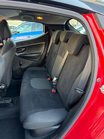 Lancia Ypsilon 0.9 TwinAir 85 CV 5 porte S&S DFN Platinum - Foto 10