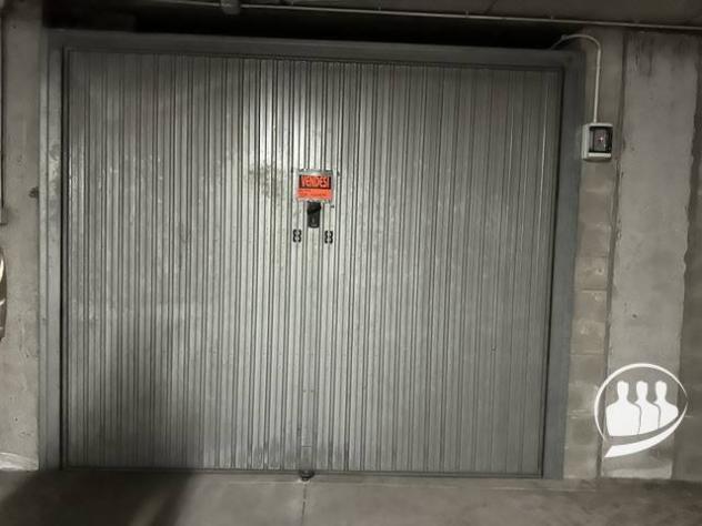 Garage/Box in vendita a Torino, San Salvario