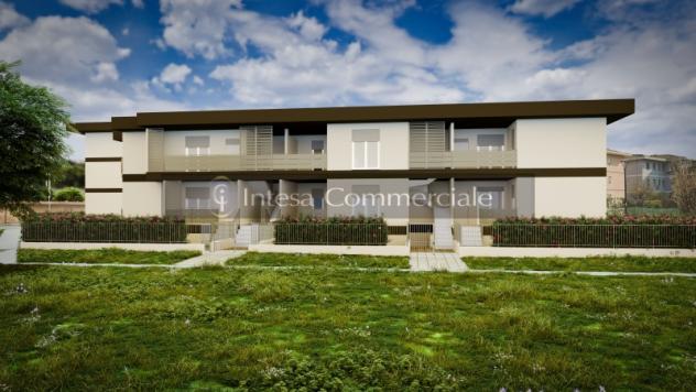 Vendesi nuovo quadrilocale con balcone, loggia, box doppio