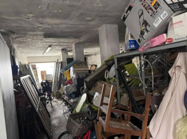 Immobile in asta di 182 m², box auto in vendita a Goro - Foto 8