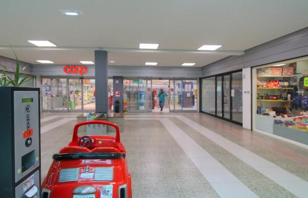 Negozio Centro Commerciale Cappuccini - Foto 6