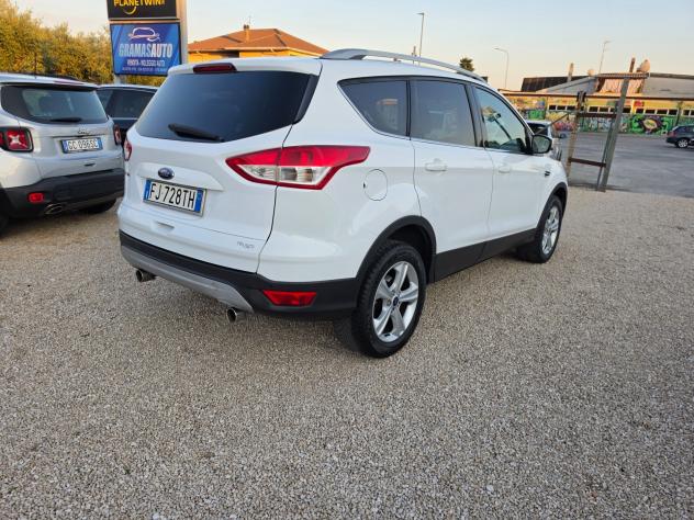 Ford Kuga 2.0 TDCI 150 CV S&S 2WD Titanium - Foto 4