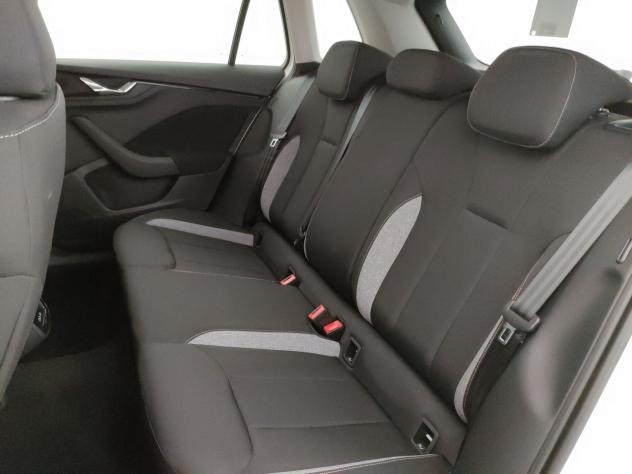Škoda Kamiq 1.0 TSI Black Dots 85kW - Foto 10
