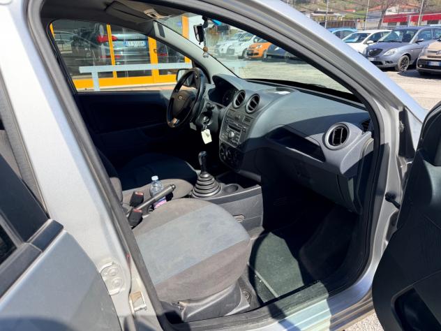 Ford Fiesta 1.4 TDCi 75cv Neopatentati - Foto 8