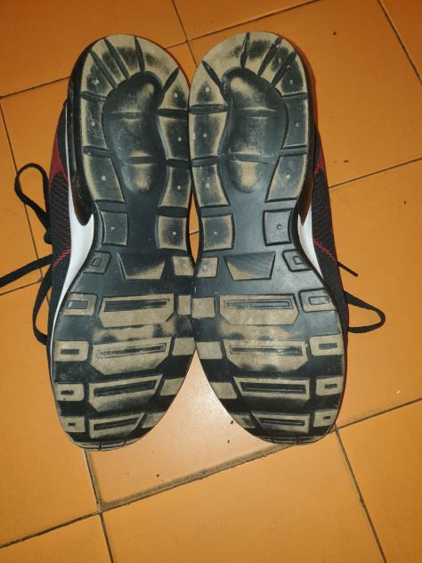 Scarpe da ginnastica usate 44 - Foto 3