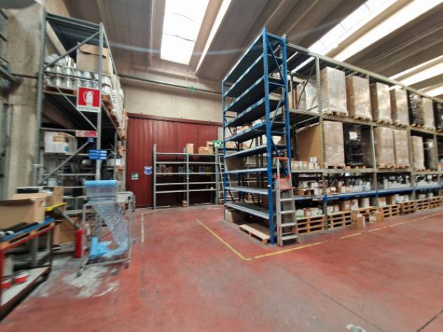 Immobile di 1250 m² con più di 5 locali in vendita a Baranzate - Foto 6