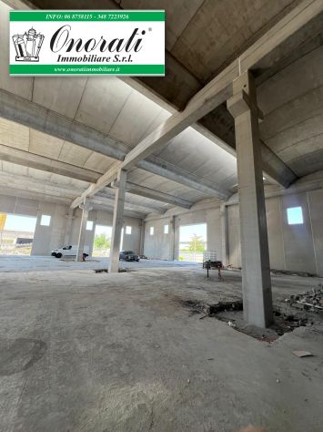 A-1042 CAPANNONE MQ. 2.000 MONTEROTONDO (RM) - Foto 8