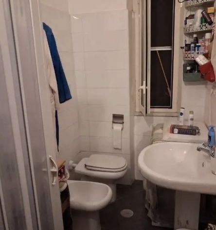 LABARO CONFORTEVOLE BILOCALE ARREDATO CON TERRAZZINO - Foto 4