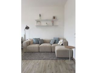 Bilocale con balcone e posto auto 18min da Varese