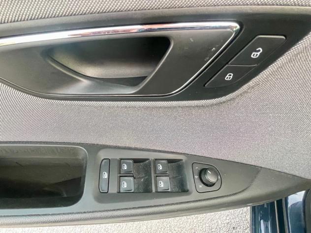 Seat Leon 1.6 TDI 115 CV ST BIXENO-NAVI 2020 - Foto 10