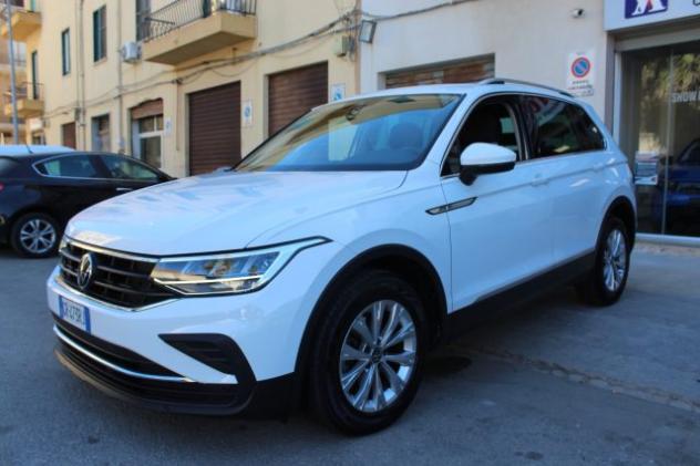 VOLKSWAGEN Tiguan 2.0 TDI 150 CV SCR DSG rif. 23957361 - Foto 2