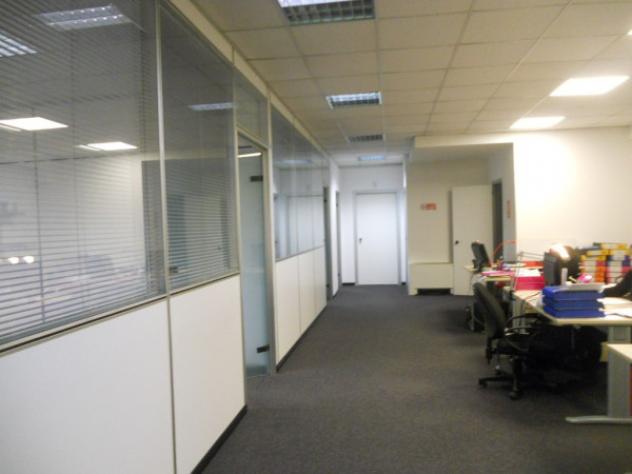 Immobile di 2045 m² con più di 5 locali in affitto a Arese - Foto 13