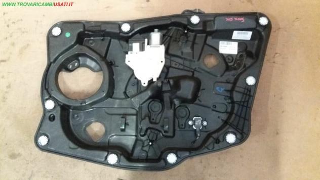 ALZACRISTALLO ELETTR. PORTA ANT. D. CON PANNELLO 6 PIN FIAT 500 X (334-5F) 999-U44520 Carrozzeria  Lamierati esterni  Porte  Alzacristallo por FIAT -